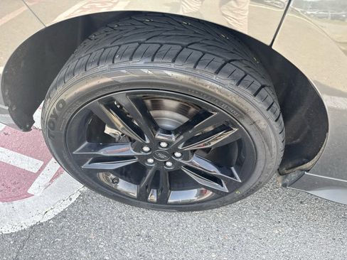 Used 2020 Ford Edge ST w/ Equipment Group 401A image 3