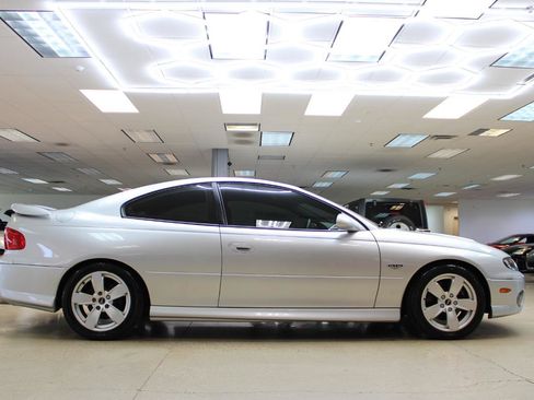 Used 2005 Pontiac GTO RWD image 33