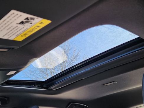 New 2026 MAZDA MAZDA3 Hatchback w/Premium Plus Pkg image 21