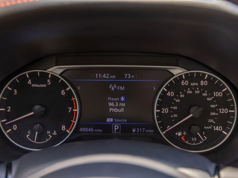 Used 2024 Nissan Altima 2.5 SR FWD image 15
