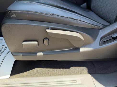 Used 2016 Chevrolet Colorado Z71 RWD image 14