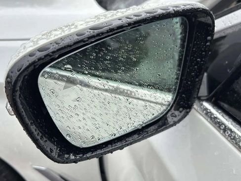 Used 2019 BMW 530i w/ Convenience Package image 11