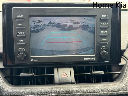 Used 2021 Toyota RAV4 LE FWD image 22