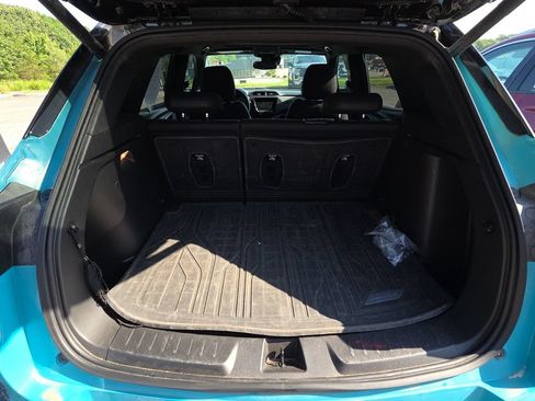 Used 2022 Chevrolet TrailBlazer RS w/ Sun and Liftgate Package AWD/4WD image 15