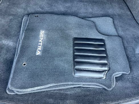 Certified 2023 Nissan Sentra SV FWD image 12