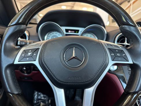 Used 2016 Mercedes-Benz SL 550 image 21