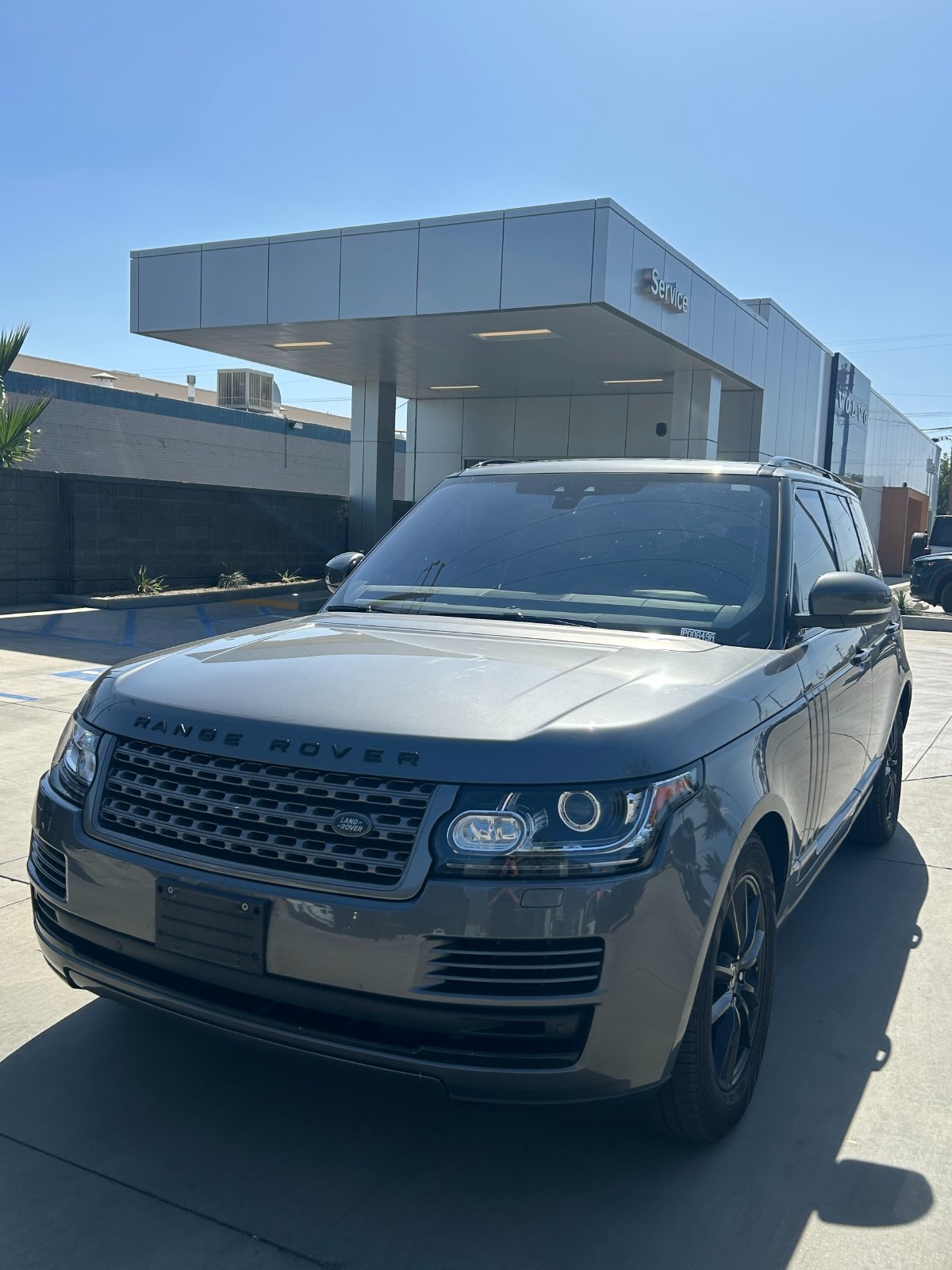 Used 2017 Land Rover Range Rover AWD/4WD image 2