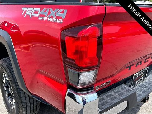 Used 2019 Toyota Tacoma TRD Off-Road AWD/4WD image 22