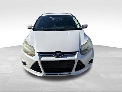 Used 2014 Ford Focus Titanium image 2
