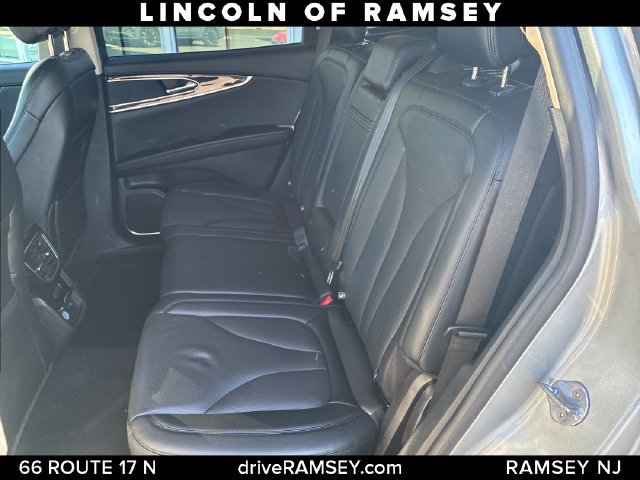 Used 2023 Lincoln Nautilus Reserve AWD/4WD image 23