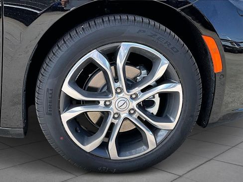 New 2026 Chrysler Pacifica Pinnacle image 12