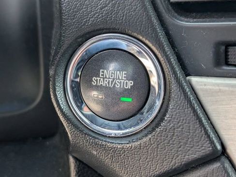 Used 2017 GMC Yukon Denali w/ Open Road Package image 19