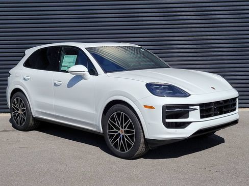 New 2026 Porsche Cayenne AWD/4WD image 9