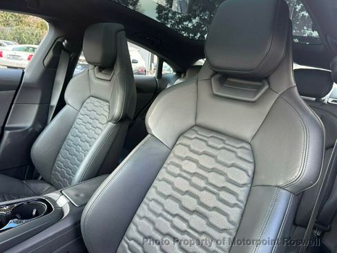 Used 2022 Audi e-tron GT Prestige w/ Prestige Package image 11