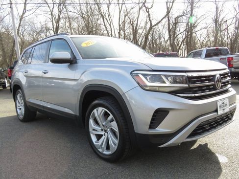 Used 2022 Volkswagen Atlas SE image 3