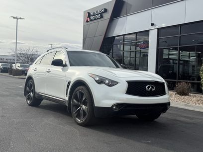 Used 2017 INFINITI QX70 AWD w/ Premium Package