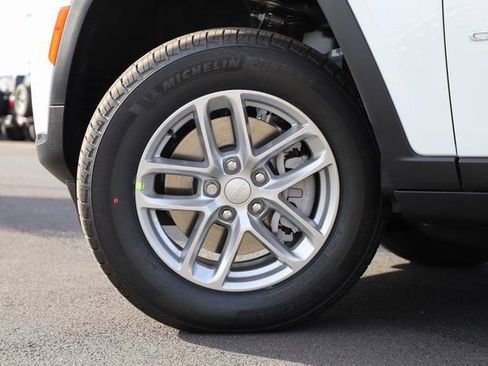 New 2025 Jeep Grand Cherokee L Laredo w/ Luxury Tech Group I AWD/4WD image 2