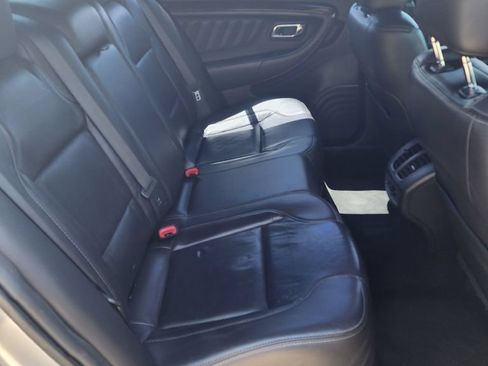 Used 2016 Ford Taurus Limited FWD image 9