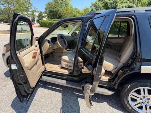Used 2010 Ford Explorer Eddie Bauer AWD/4WD image 31