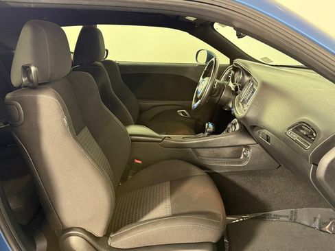 Used 2022 Dodge Challenger R/T RWD image 18