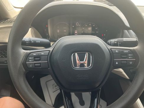 Used 2023 Honda Accord LX image 13