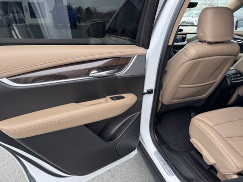 Used 2023 Cadillac XT6 Premium Luxury w/ Platinum Package image 20