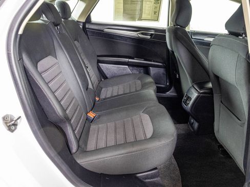 Used 2020 Ford Fusion SE FWD image 39