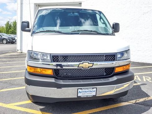 New 2026 Chevrolet Express 2500 w/ Communications Package RWD image 10