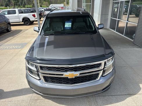 Used 2019 Chevrolet Suburban LT AWD/4WD image 12
