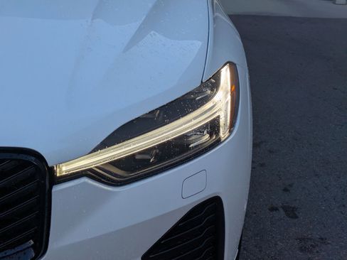 New 2026 Volvo XC60 B5 Plus w/ Climate Package image 10