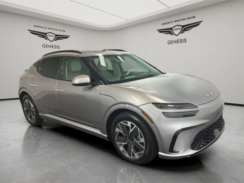 New 2026 Genesis GV60 RWD image 7