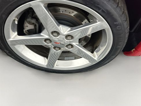 Used 2005 Chevrolet Corvette Coupe w/ Preferred Equipment Group image 11