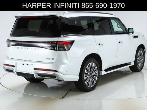 Used 2025 INFINITI QX80 Sensory AWD/4WD image 10