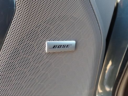 Used 2021 GMC Yukon SLT w/ SLT Luxury Plus Package image 13