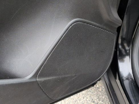 Used 2024 Cadillac XT4 Premium Luxury image 16