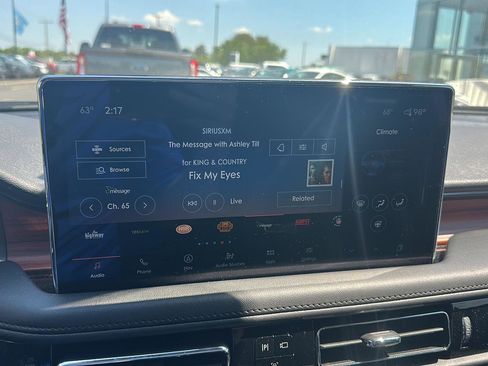 Used 2023 Lincoln Nautilus Reserve w/ Equipment Group 201A AWD/4WD image 17