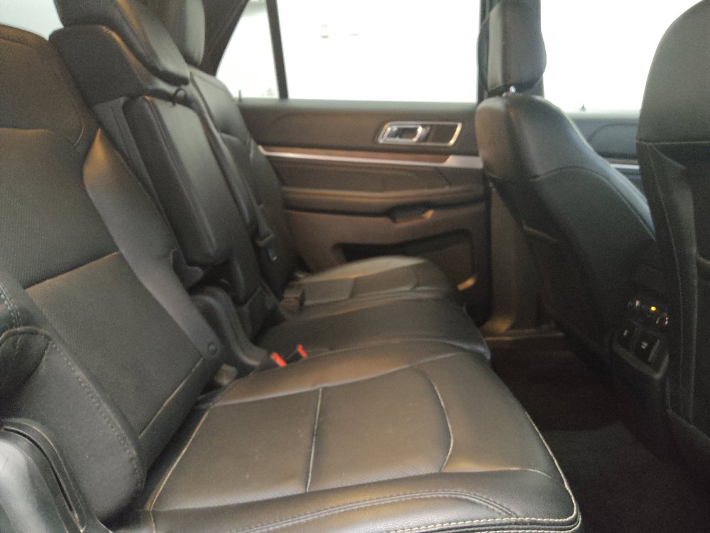 Used 2019 Ford Explorer Limited w/ Class III Trailer Tow Package FWD image 19