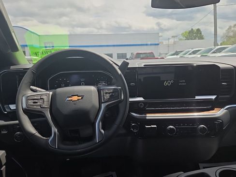 New 2026 Chevrolet Silverado 1500 LT AWD/4WD image 11