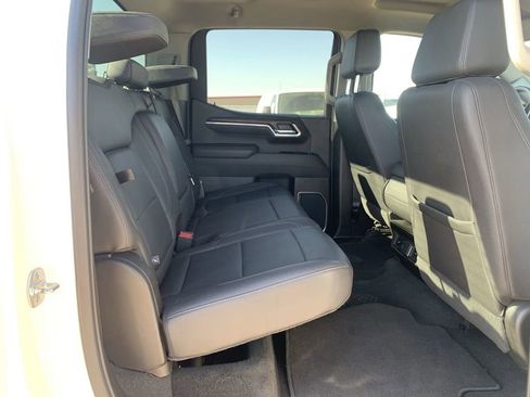 Certified 2025 GMC Sierra 1500 SLT RWD image 25