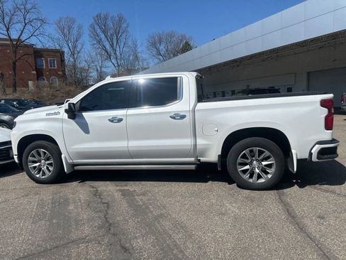 Used 2019 Chevrolet Silverado 1500 High Country w/ Technology Package image 21