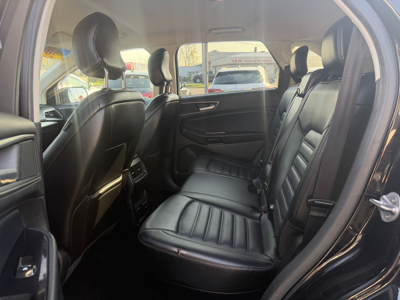 Used 2017 Ford Edge SEL w/ Equipment Group 201A AWD/4WD image 9