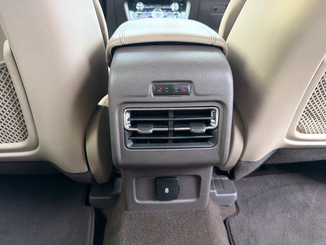 Used 2022 Lincoln Corsair FWD w/ Premium Package image 12