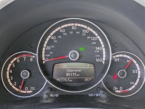 Used 2013 Volkswagen Beetle 2.5 image 10