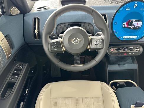 Certified 2025 MINI Cooper Countryman S w/ Comfort Package Max image 22