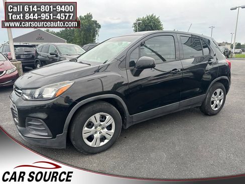 Used 2018 Chevrolet Trax LS w/ Fleet Convenience Package FWD image 3