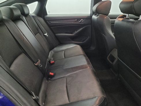 Used 2018 Honda Accord Sport image 19
