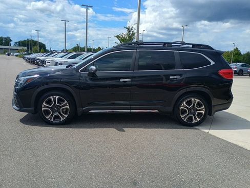 Certified 2023 Subaru Ascent Touring AWD/4WD image 8
