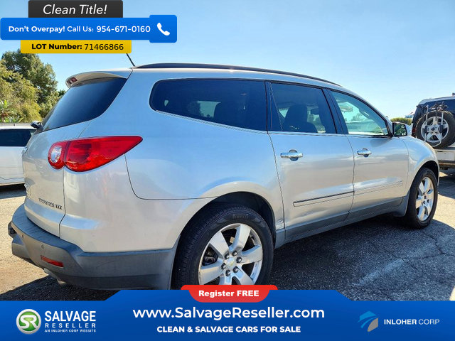 Used 2011 Chevrolet Traverse LTZ FWD image 4
