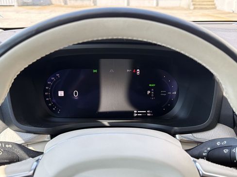 Used 2024 Volvo S60 T8 Plus w/ Climate Package image 18