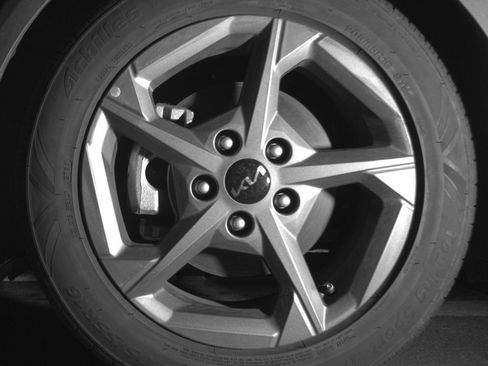 Used 2025 Kia K4 LXS image 12